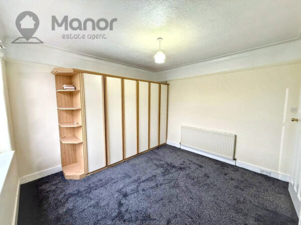 Hillview Crescent, Ilford, IG1 3QD