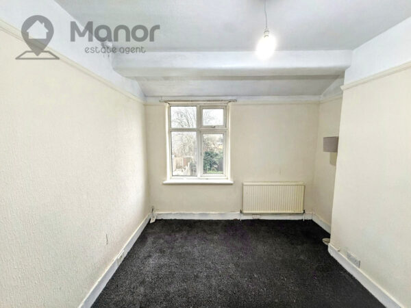 Hillview Crescent, Ilford, IG1 3QD