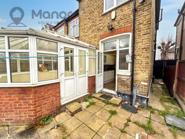 Hillview Crescent, Ilford, IG1 3QD