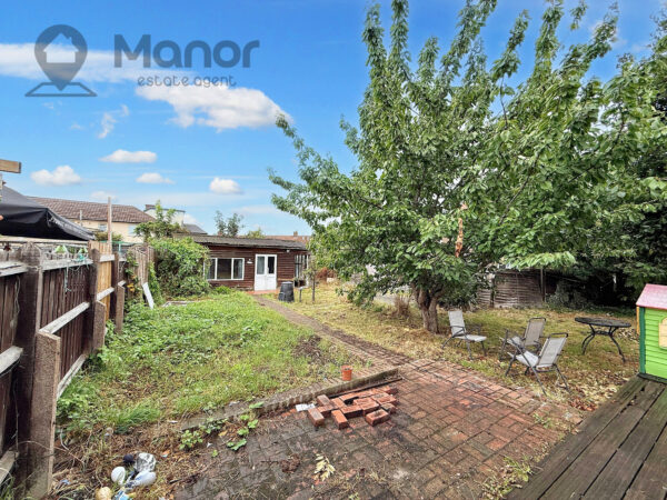 Amesbury Road, Dagenham, RM9 6AA