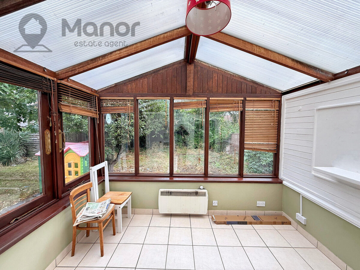 Amesbury Road, Dagenham, RM9 6AA