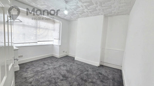 Vicarage Lane, East Ham, E6 6AB