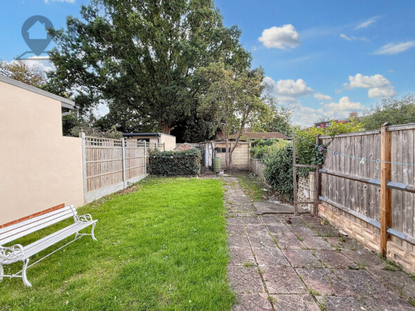 Preston Gardens, Ilford, IG1 3QG