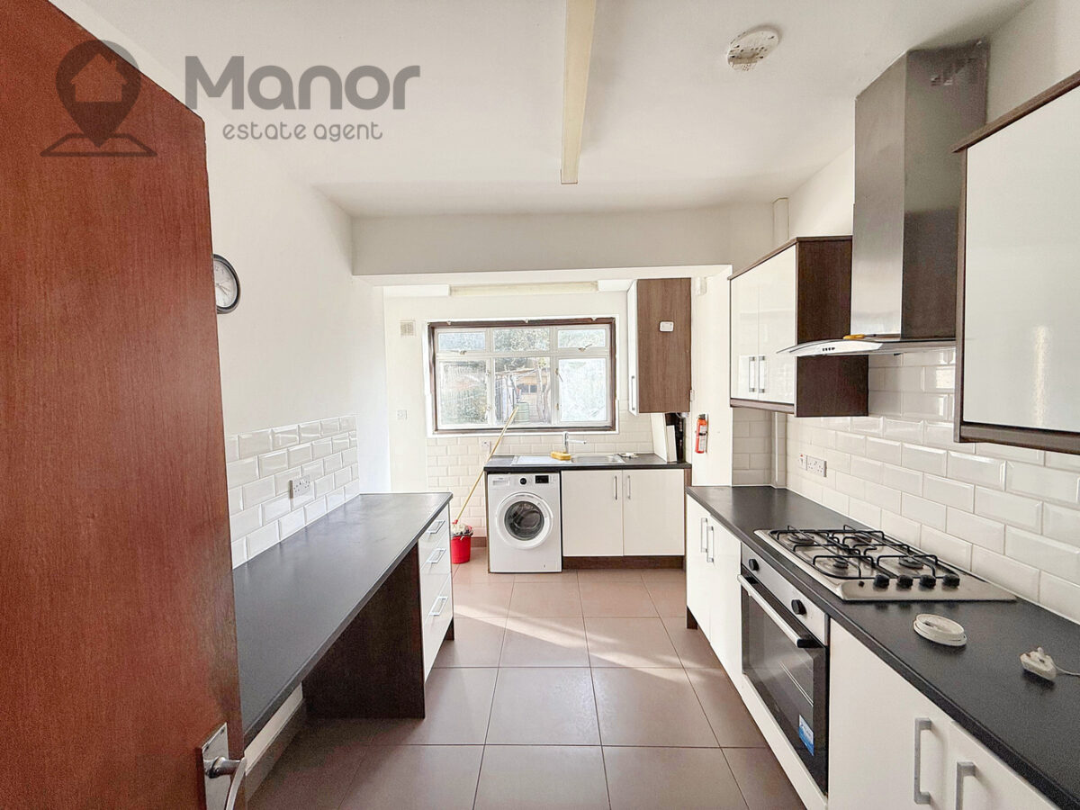 Preston Gardens, Ilford, IG1 3QG