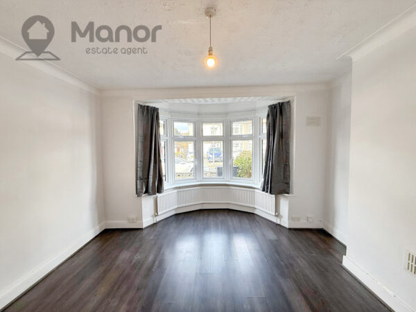 Preston Gardens, Ilford, IG1 3QG