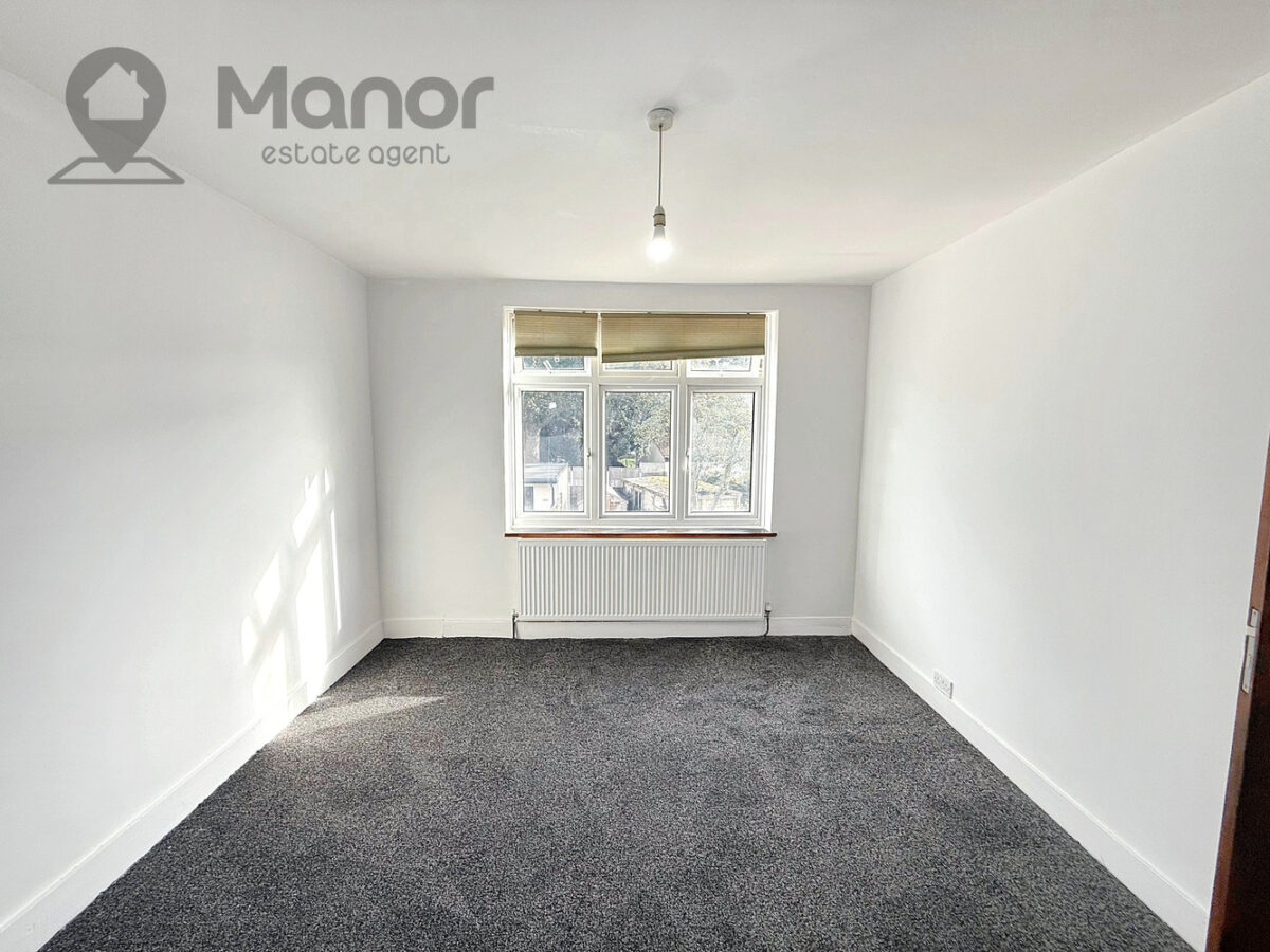 Preston Gardens, Ilford, IG1 3QG