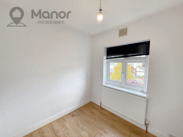 Preston Gardens, Ilford, IG1 3QG