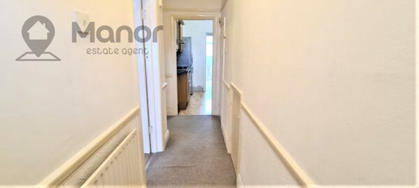 St. Edwards Way, Romford, RM1 4DD