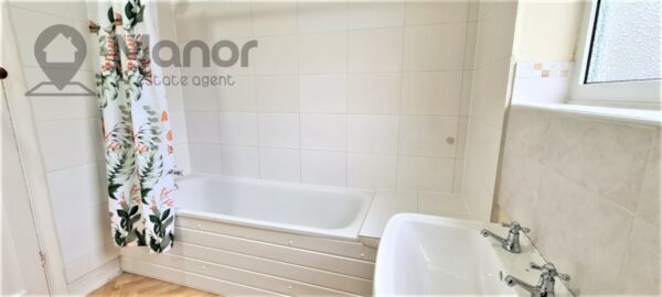 St. Edwards Way, Romford, RM1 4DD