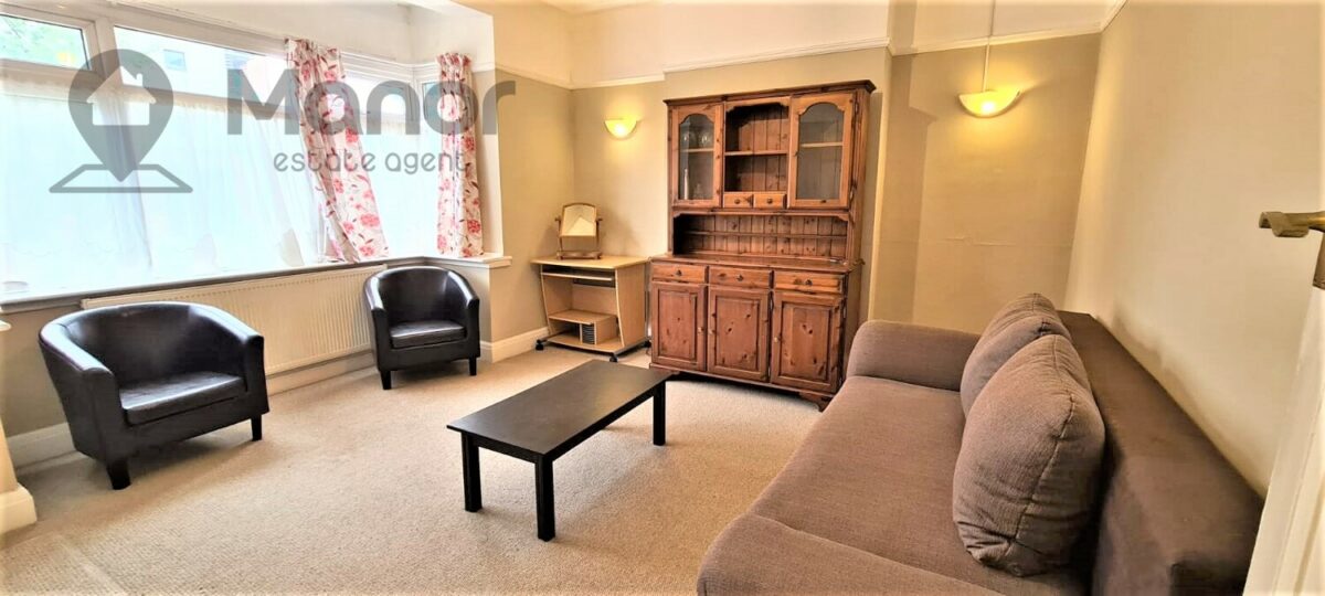 St. Edwards Way, Romford, RM1 4DD