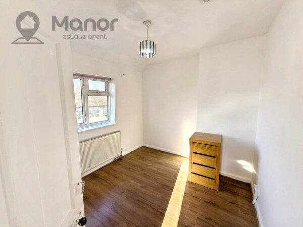 Comyns Road, Dagenham, RM9 6PB