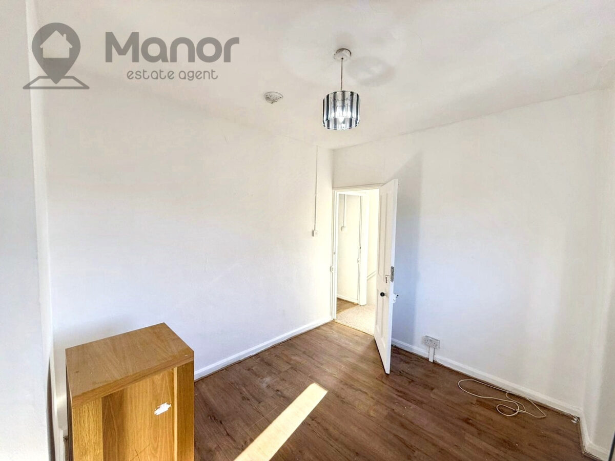 Comyns Road, Dagenham, RM9 6PB