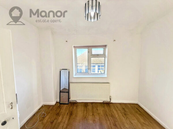 Comyns Road, Dagenham, RM9 6PB