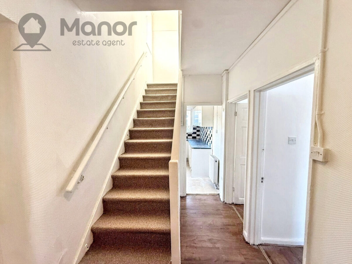 Comyns Road, Dagenham, RM9 6PB