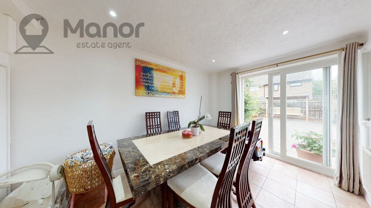 Hollington Road, East Ham, E6 3QN