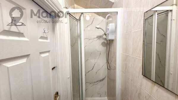 Whites Avenue, Newbury Park, IG2 7PJ