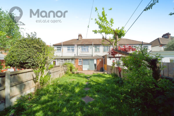 Lawrence Avenue, Manor Park, E12 5QP
