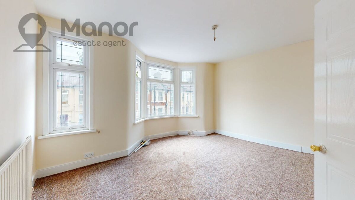 Goldsmith Avenue, LONDON, E12 6QB