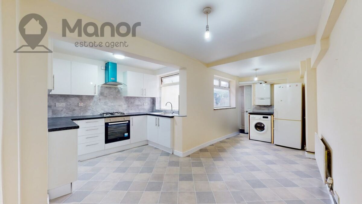 Goldsmith Avenue, LONDON, E12 6QB