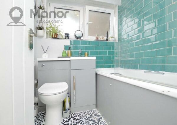 High Street, Plaistow, E13 0AD