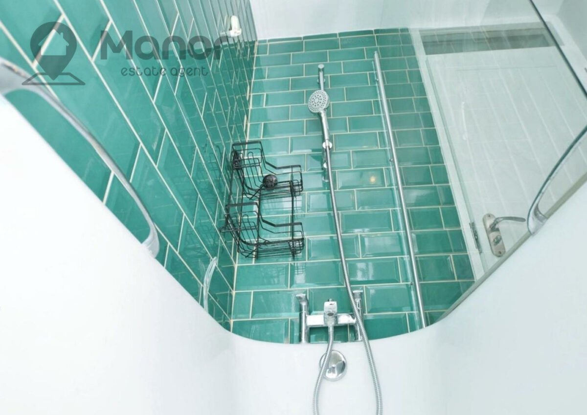 High Street, Plaistow, E13 0AD