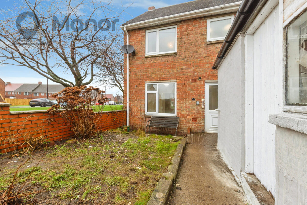 Albion Gardens, Burnopfield, Newcastle upon Tyne, NE16 6JT