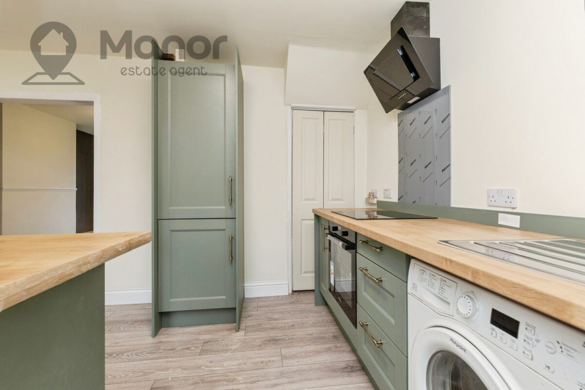 Albion Gardens, Burnopfield, Newcastle upon Tyne, NE16 6JT