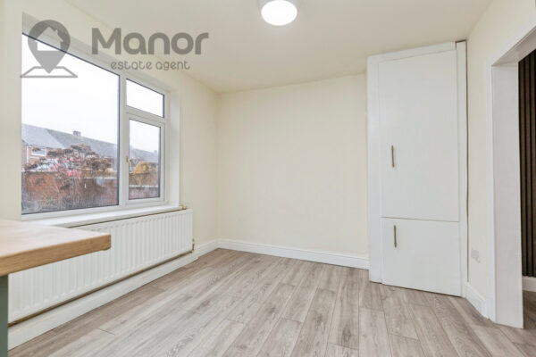 Albion Gardens, Burnopfield, Newcastle upon Tyne, NE16 6JT