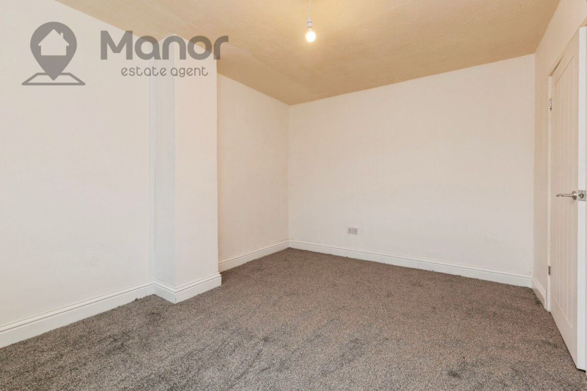 Albion Gardens, Burnopfield, Newcastle upon Tyne, NE16 6JT