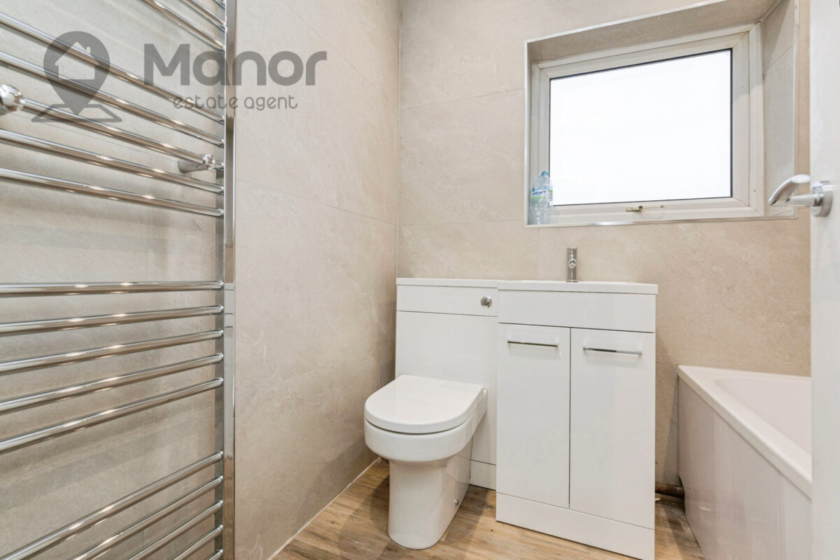 Albion Gardens, Burnopfield, Newcastle upon Tyne, NE16 6JT