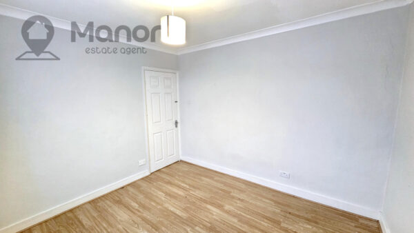 Dellwood Gardens, Clayhall, IG5 0EH