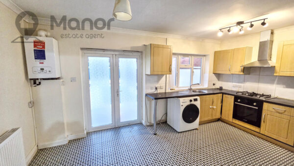 Dellwood Gardens, Clayhall, IG5 0EH