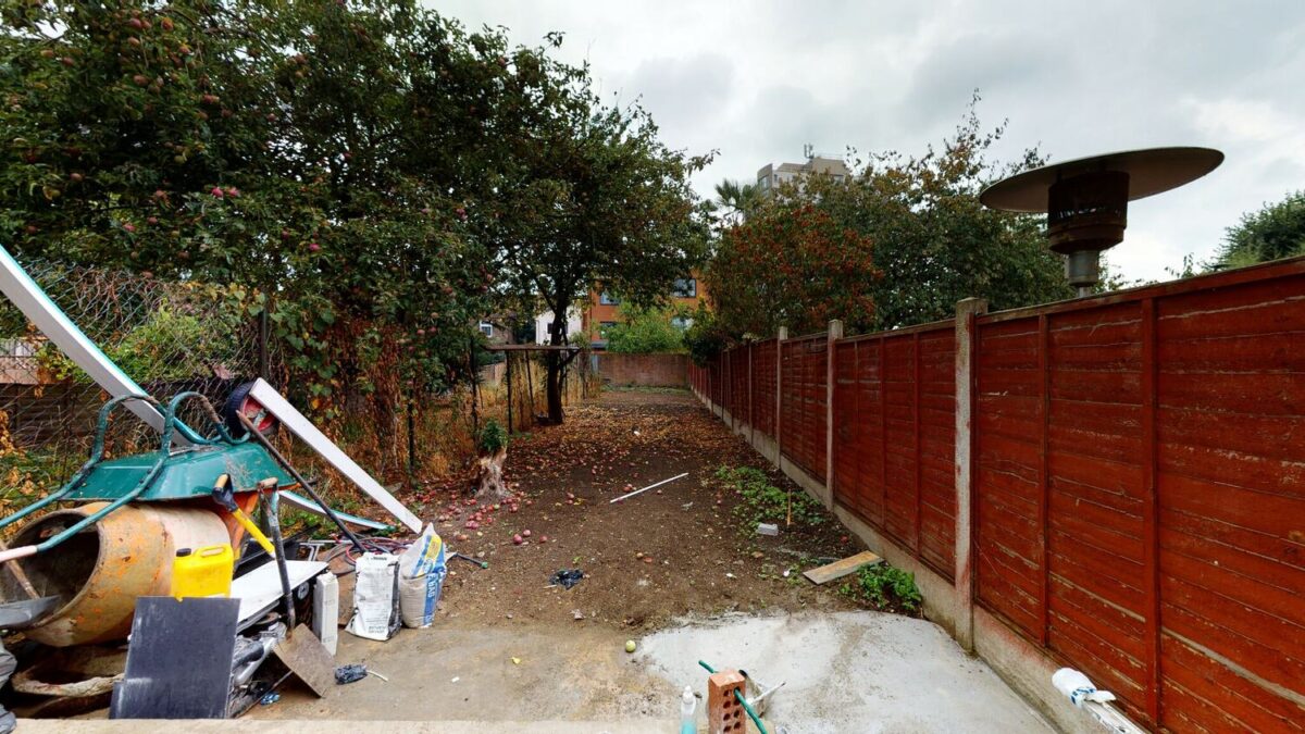 East Road, Plaistow, E15 3QS