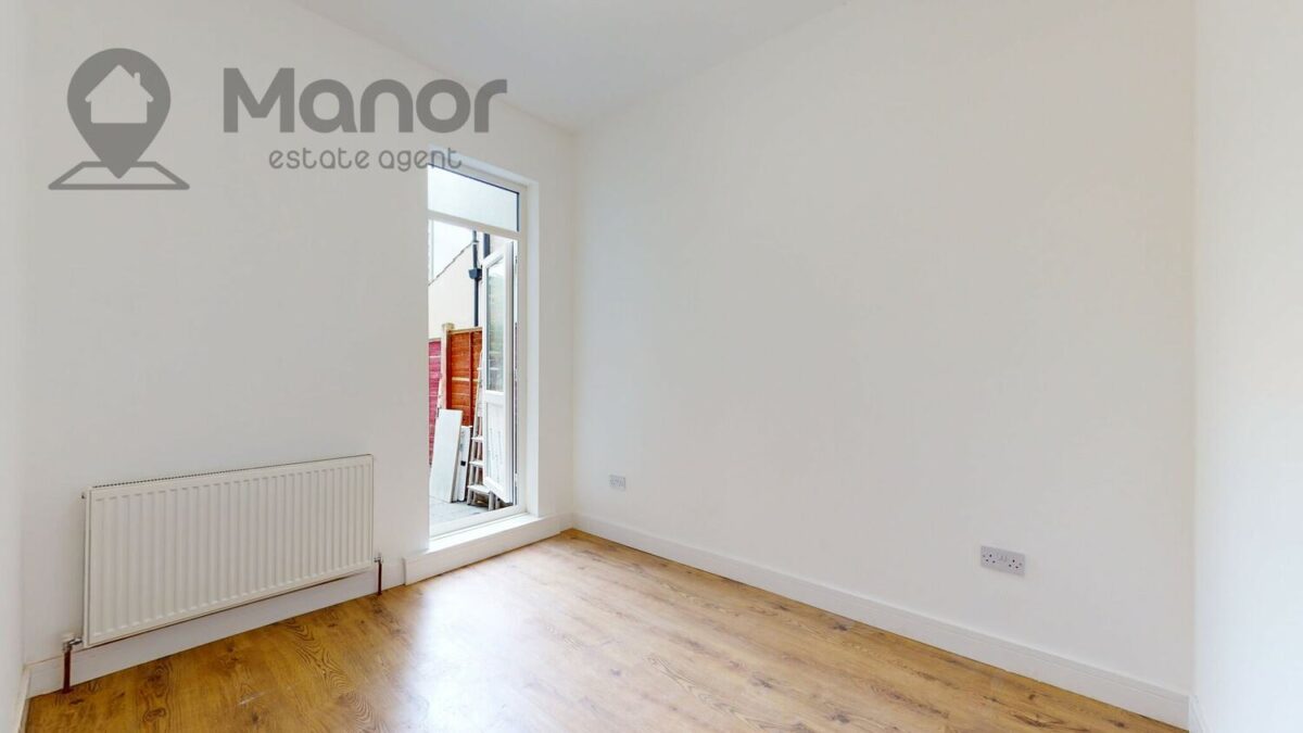 East Road, Plaistow, E15 3QS