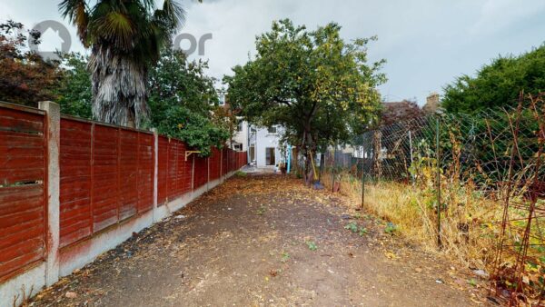 East Road, Plaistow, E15 3QS