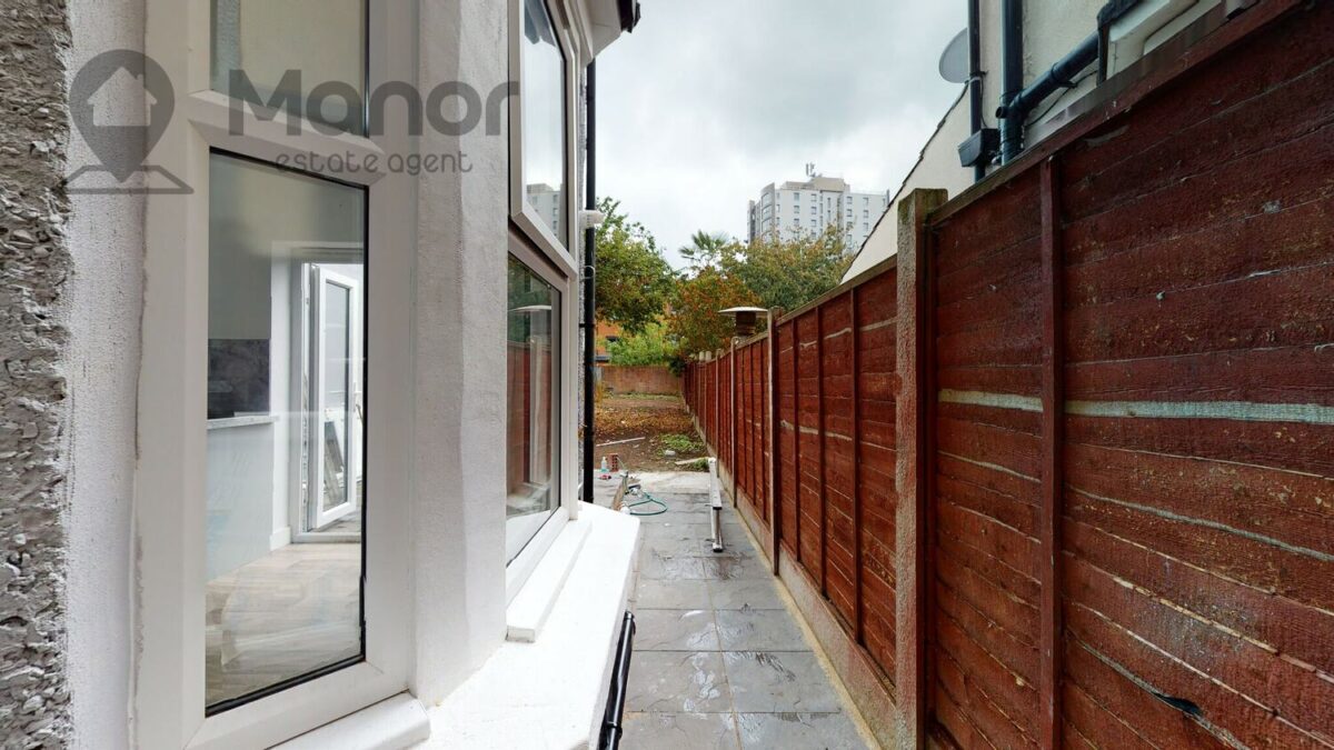 East Road, Plaistow, E15 3QS