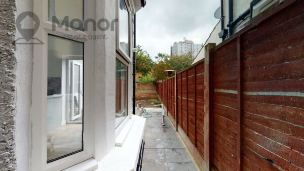 East Road, Plaistow, E15 3QS