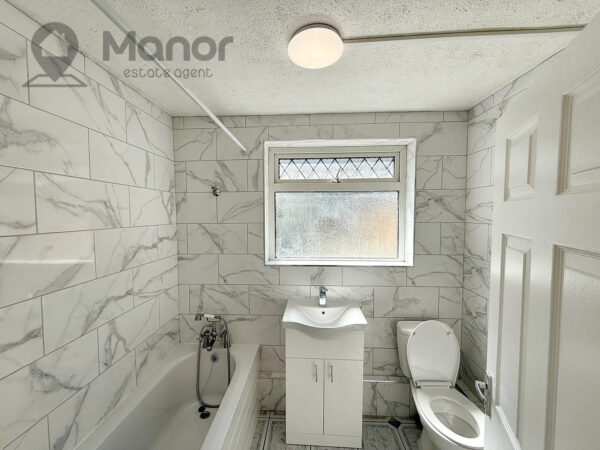 Leigh Road, East Ham, E6 2AR