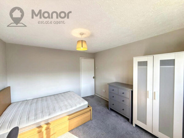 Lonsdale Avenue, East Ham, E6 3PR