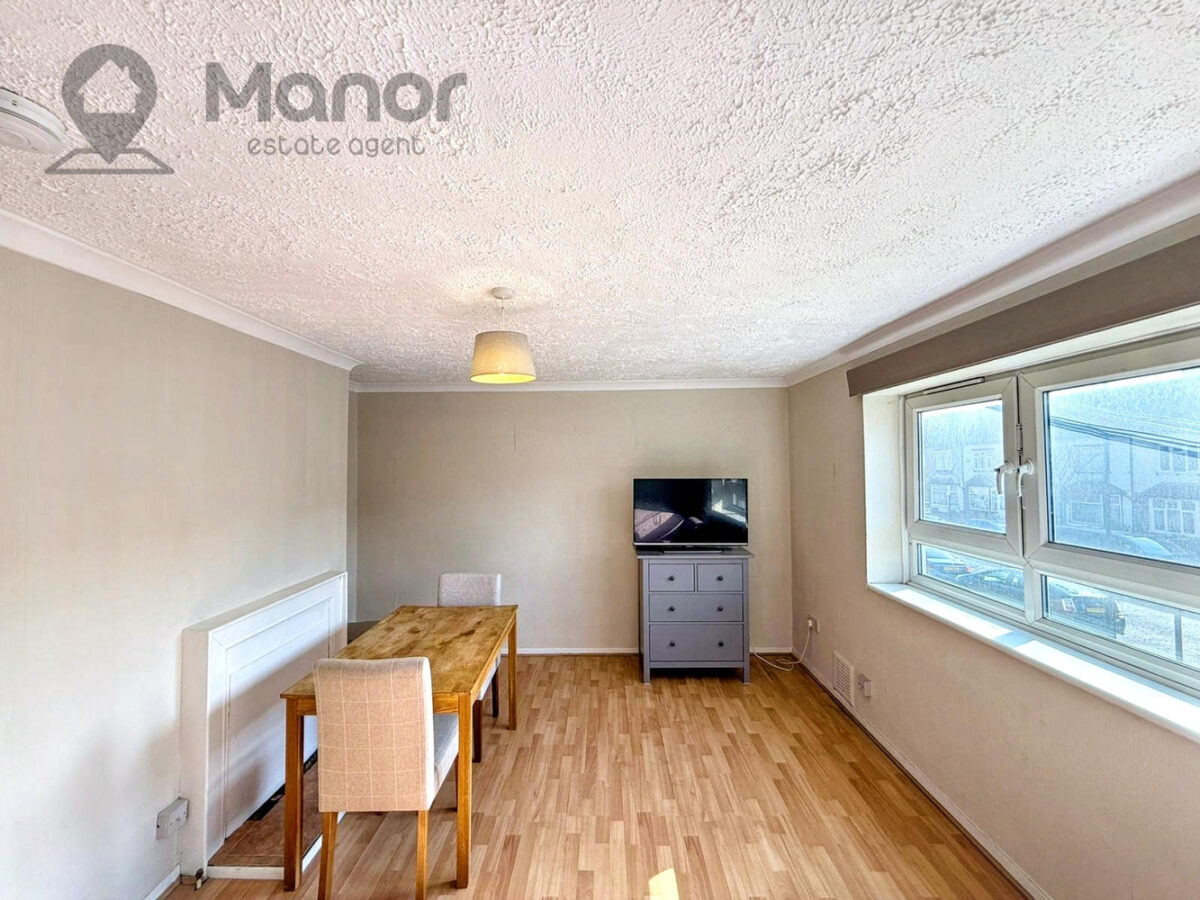 Lonsdale Avenue, East Ham, E6 3PR