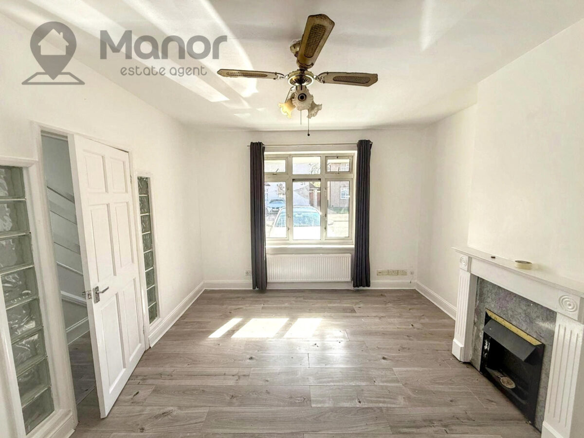 Stevens Road, Dagenham, RM8 2QA