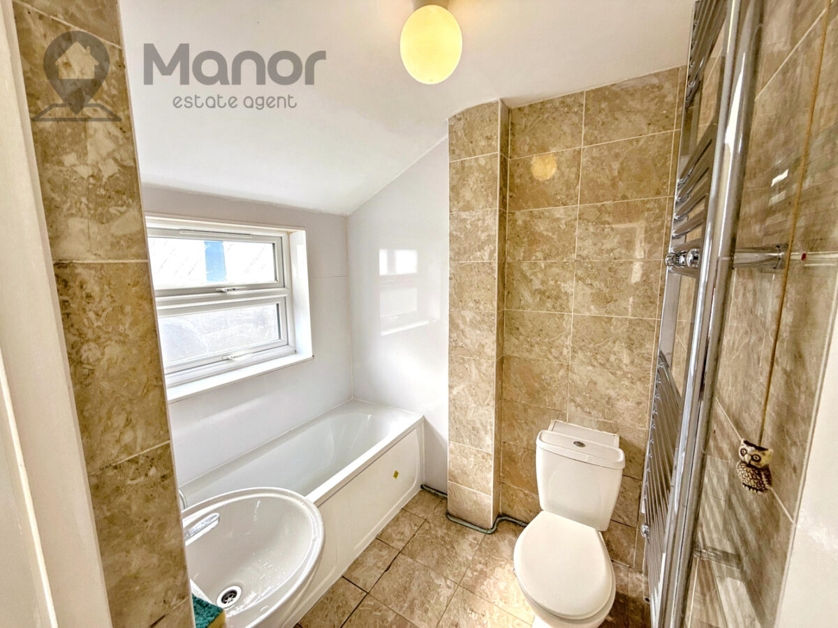 Cranborne Road, Barking, IG11 7XD