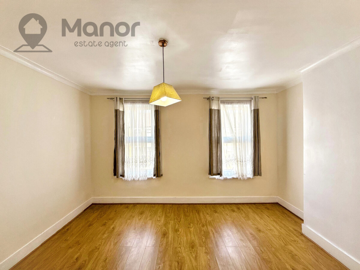 Cranborne Road, Barking, IG11 7XD