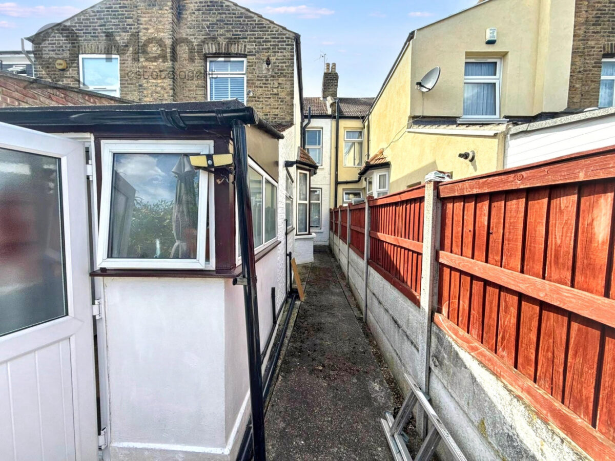 Third Avenue, Manor Park, E12 6DS