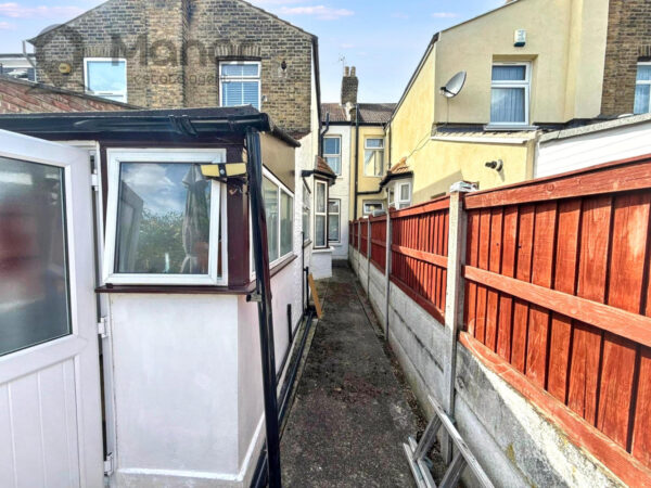 Third Avenue, Manor Park, E12 6DS