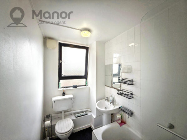 Gosfield Road, Dagenham, RM8 1LB