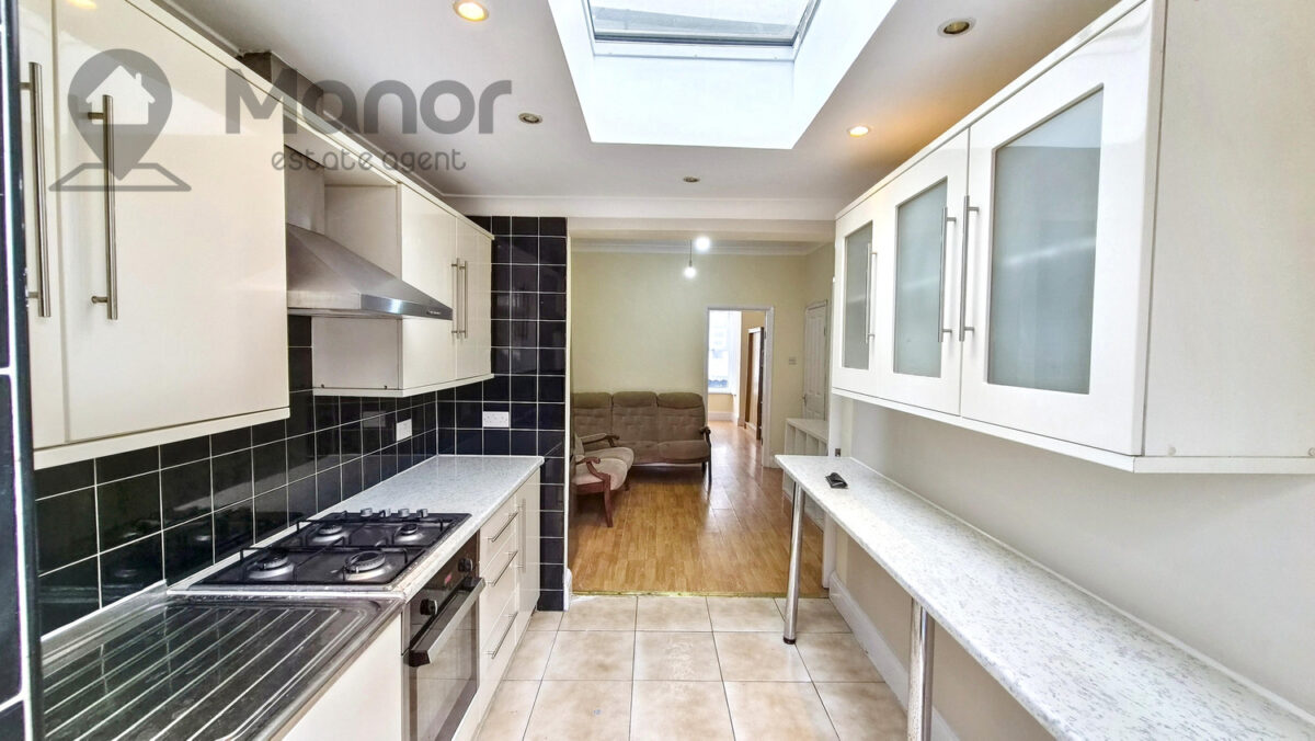 Mortlake Road, Ilford, IG1 2TE