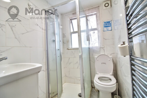 Gloucester Road, Manor Park, E12 5JU