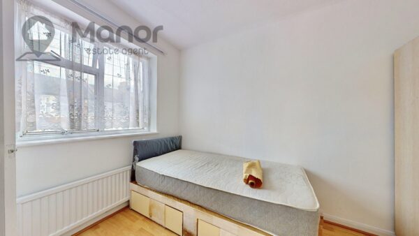 Sibley Grove, Manor Park, E12 6SD