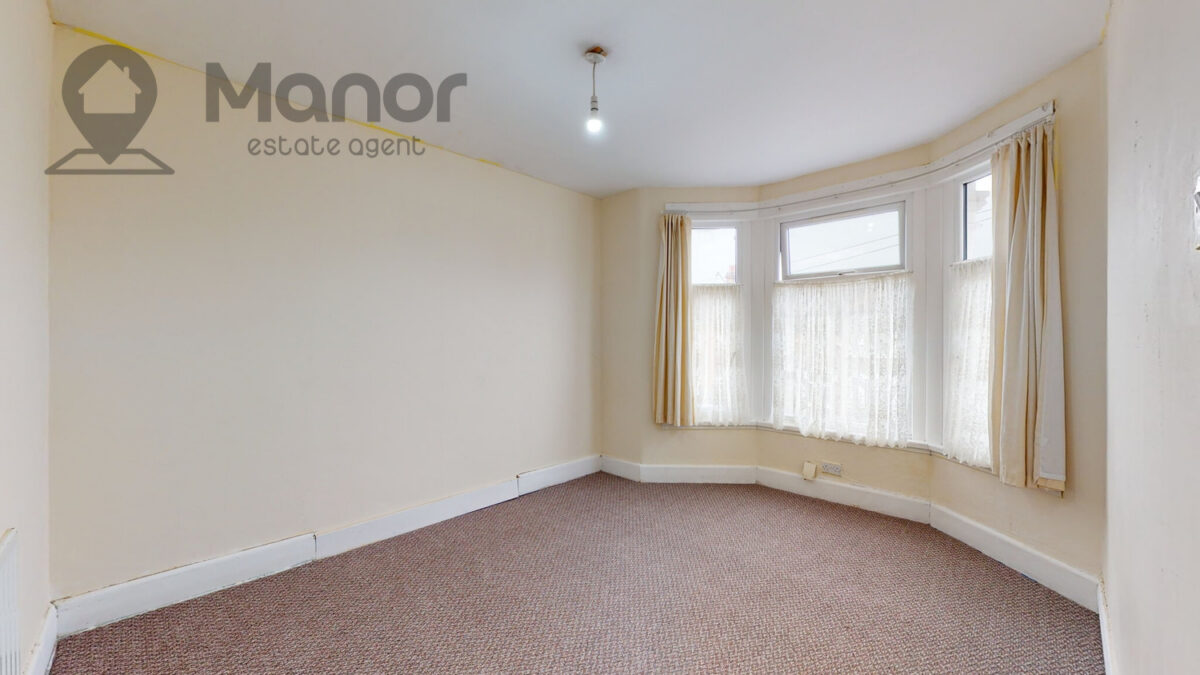 Cobham Road, Seven Kings, IG3 9JL